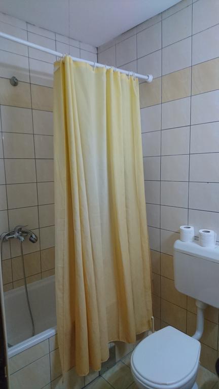 Hostel Bimbo スコピエ エクステリア 写真